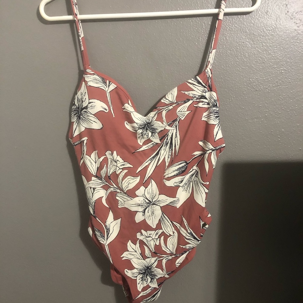 One piece swimsuit
